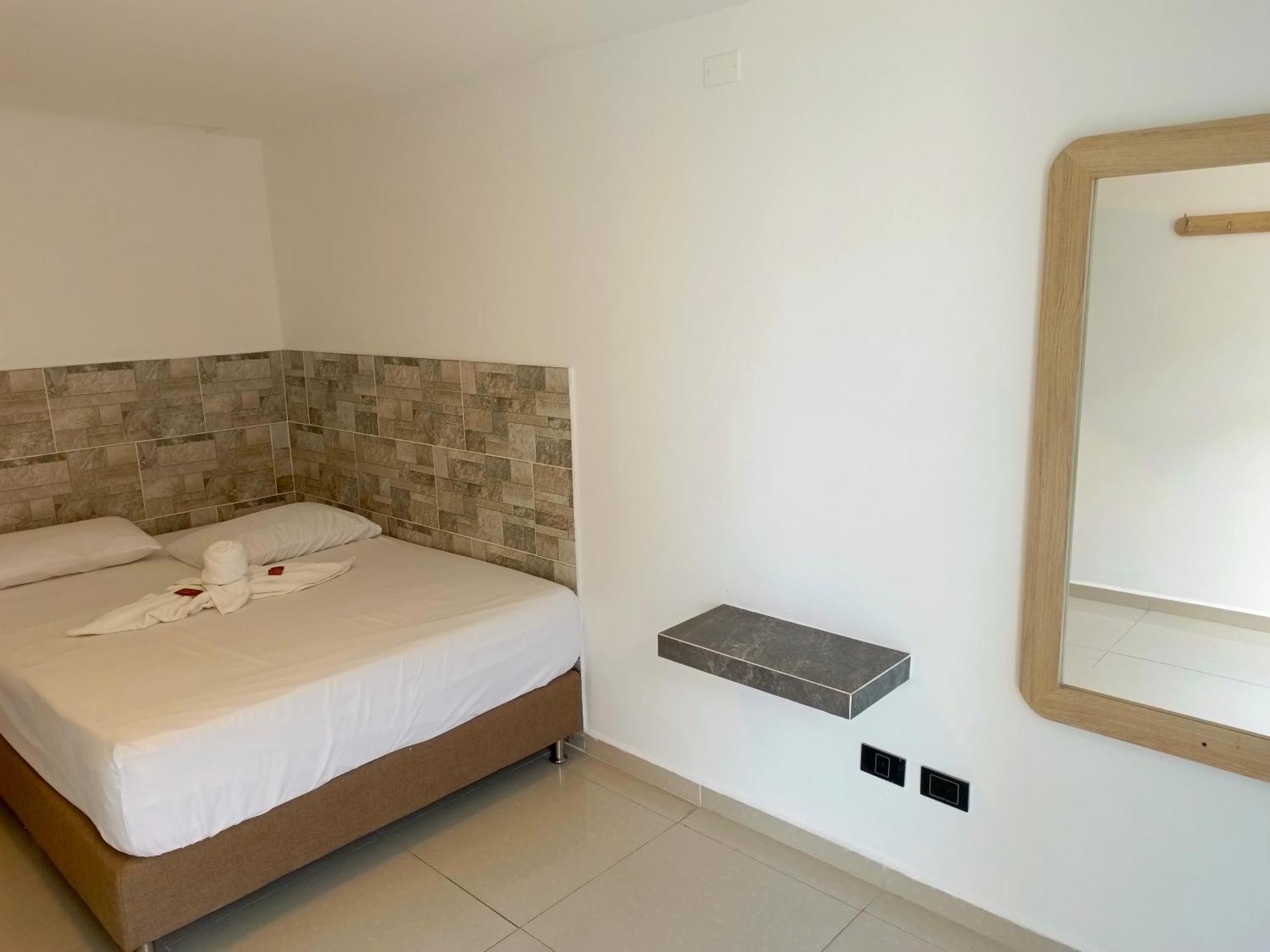 Hotel Buenos Aires Central เมเดยิน ภายนอก รูปภาพ